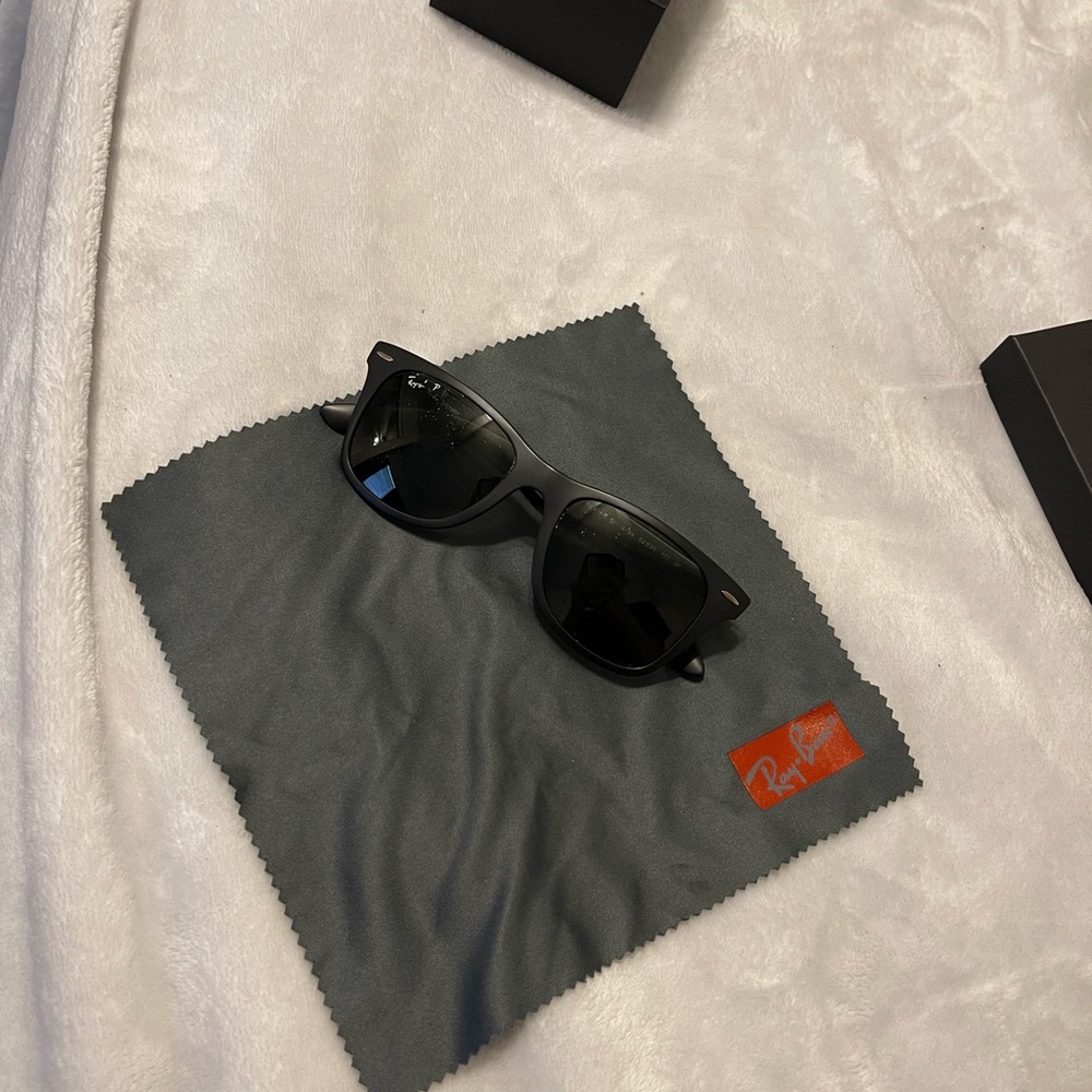 Ray ban Polarized sun glasses